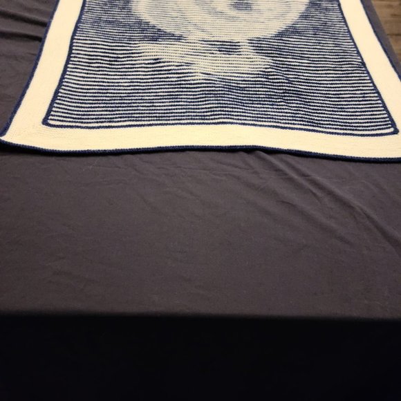 Illusion Duck Baby Blanket or Wall Hanging - Picture 3 of 4